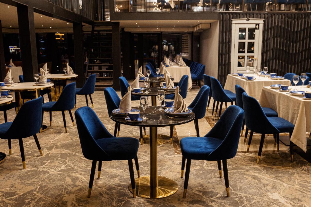 Orient Hotel Бішкек Екстер'єр фото