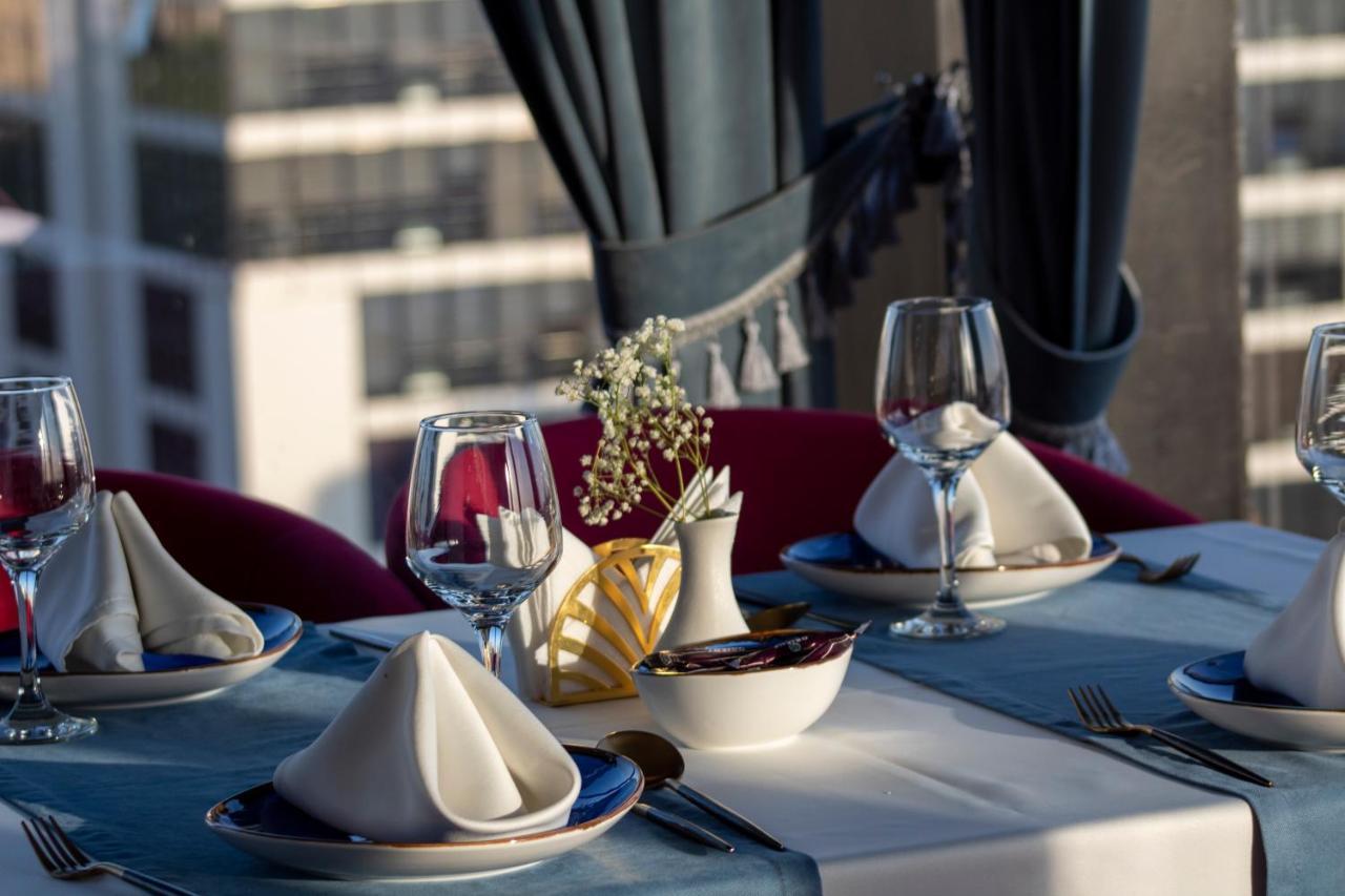 Orient Hotel Бішкек Екстер'єр фото