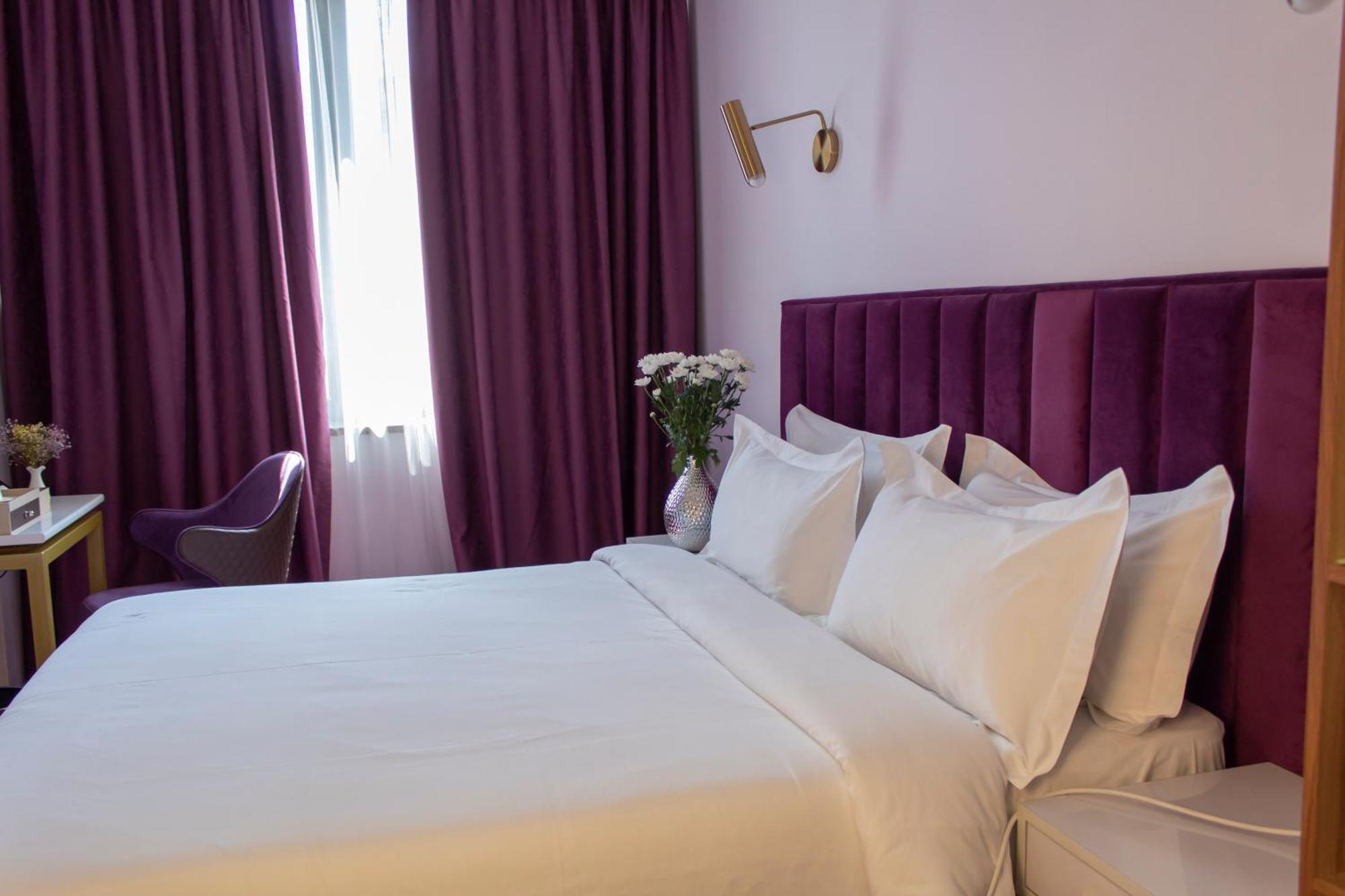 Orient Hotel Бішкек Екстер'єр фото